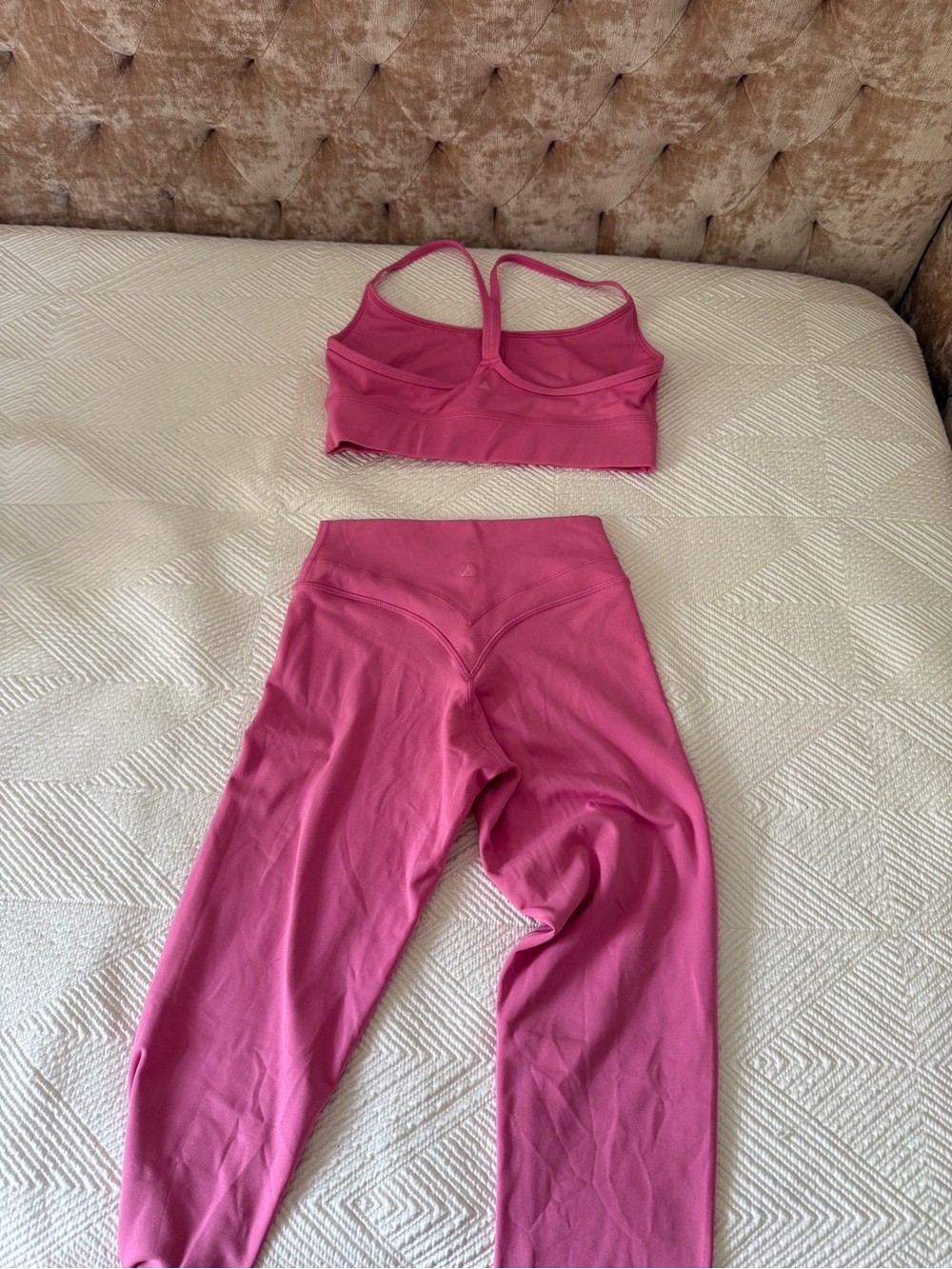 Vitality Cloud Pink Strappy Sports Bra and High-Waist Leggings Set - Picture 2 of 3